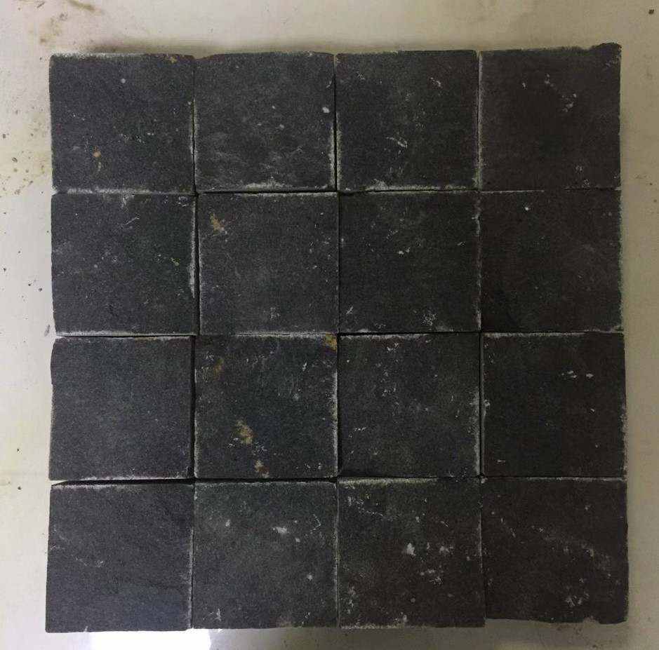 Natural Split Ash Black Basalt Cobblestone Tile